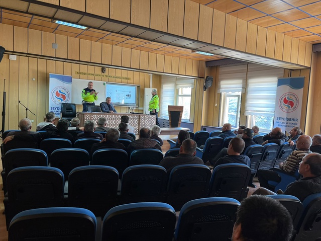 Seydişehir'de servis sürücüleri ve okul müdürlerine güvenli sürüş eğitimi verildi