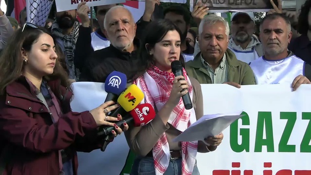 Filistin Eylem Komitesi, Taksim'den Dolmabahçe'ye yürüyüp İsrail'e tam ambargo istedi