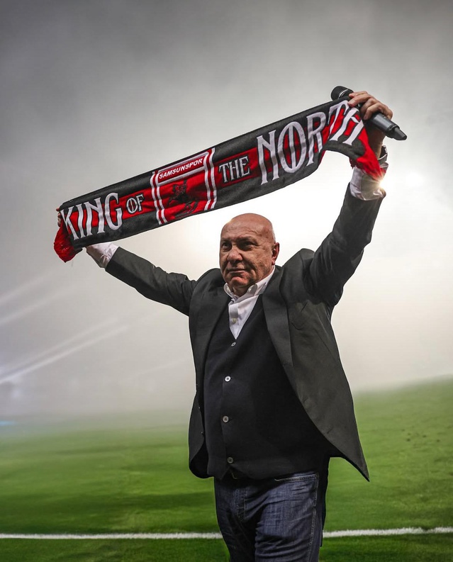 Samsunspor'da yeni hoca için pazarlıklar sürüyor, karar bugün veya yarın verilecek