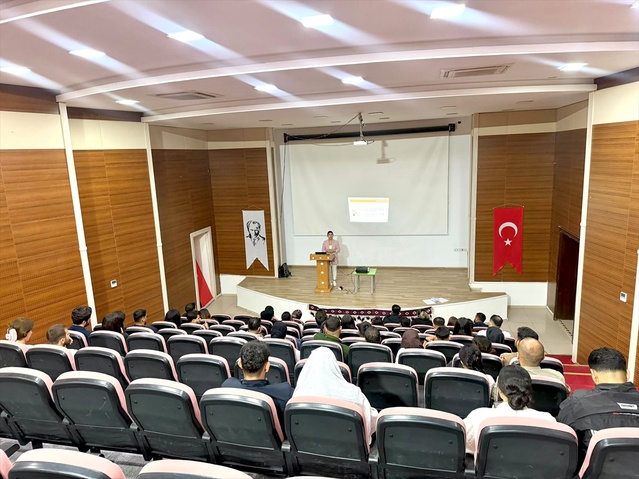 Silopi'de evlilik kredisi alan gençlere finansal okuryazarlık eğitimi verildi