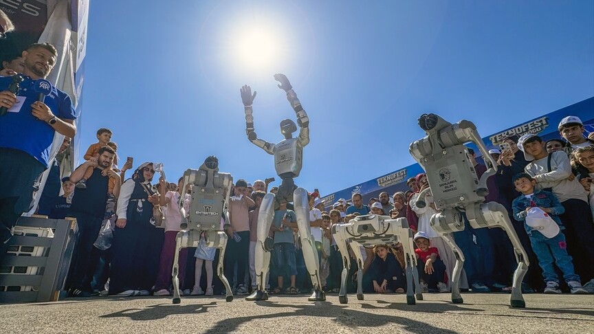 TEKNOFEST Güneydoğu'nun son gününde robotların gösterisi ilgi gördü