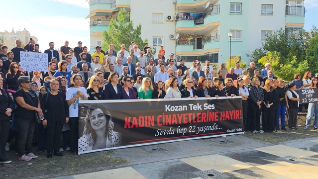 Kozan'da Sevda Dinler için toplananlar kadınların hayır deme hakkını vurguladı