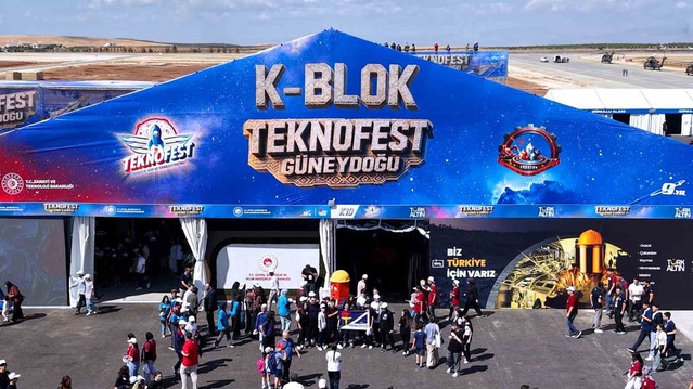 Bakan Kurum, Şanlıurfa'daki TEKNOFEST'te 14 standın görüntülerini paylaştı