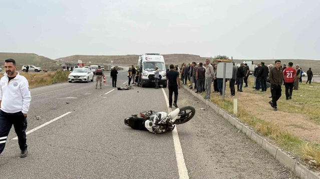 Diyarbakır Bismil'de minibüs ile motosiklet çarpıştı, 14 yaşındaki çocuk sürücü öldü
