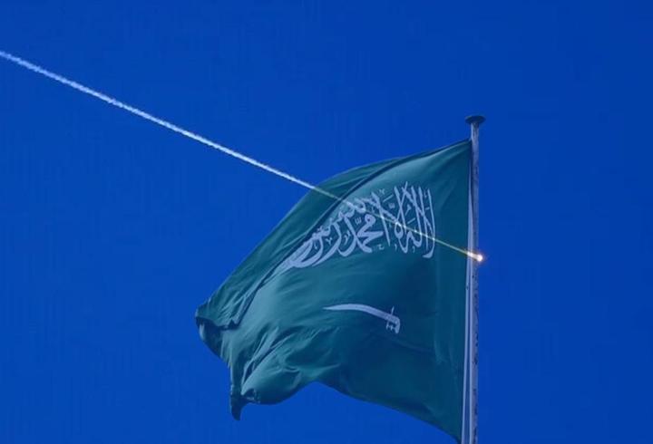 Suudi Arabistan duyurdu! HusilerdenMedine-i Münevvere yakınlarında İHA saldırısı