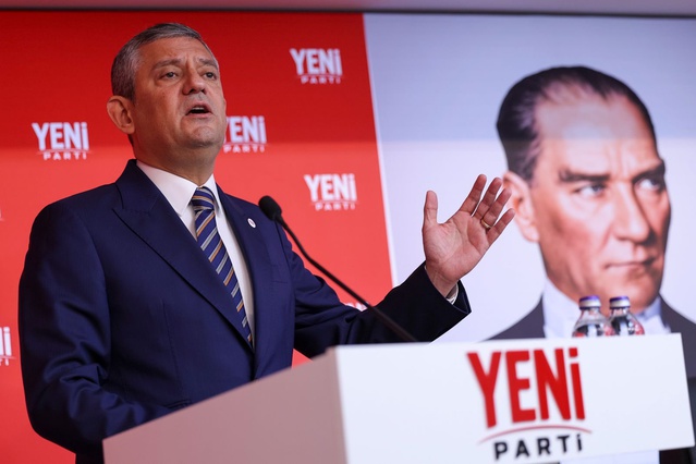 Özgür Özel, Manisa Akhisar'daki 11 ölümlü kazaya ilişkin taziye mesajı paylaştı