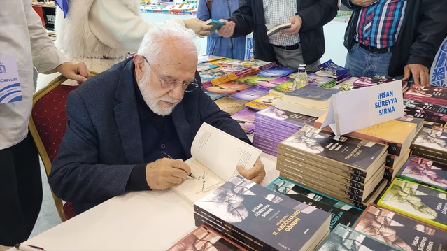 Prof. Dr. Sırma, Samsun Kitap Fuarı'nda Haçlı seferlerinin nedenlerini anlattı