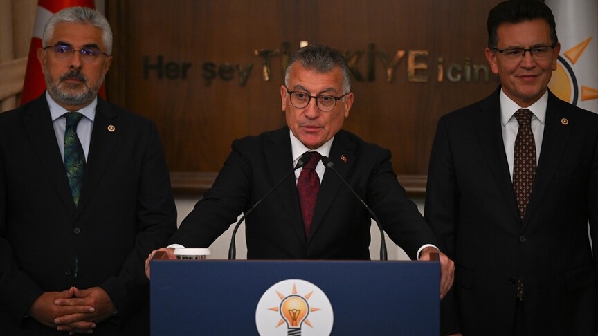 AK Parti, fon tasfiyesine ilişkin kanun teklifini TBMM Başkanlığına sundu