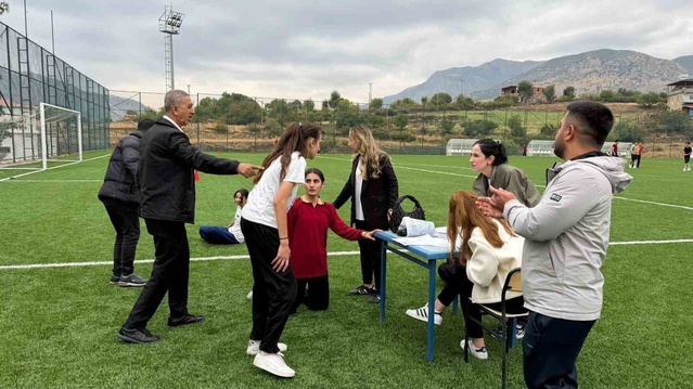 Batman Sason'da Cumhuriyet Kupası atletizm yarışları 110 öğrenciyle yapıldı