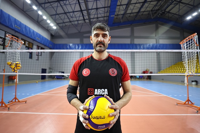 Kemal Kayhan, Sungurlu Belediyespor'da play-off ve Avrupa kupalarını hedefliyor