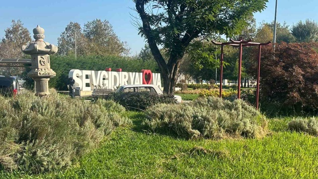 Yalova'da Japon Barış Çanı'nın hurdacıya 26 bin TL'ye satıldığı iddia edildi