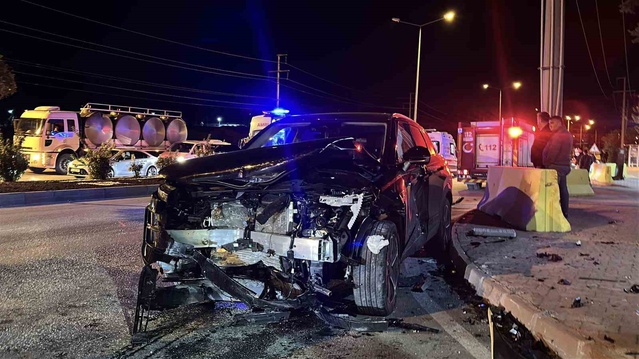Burdur'da 2.22 promil alkollü sürücünün karıştığı kazada 3 kişi yaralandı