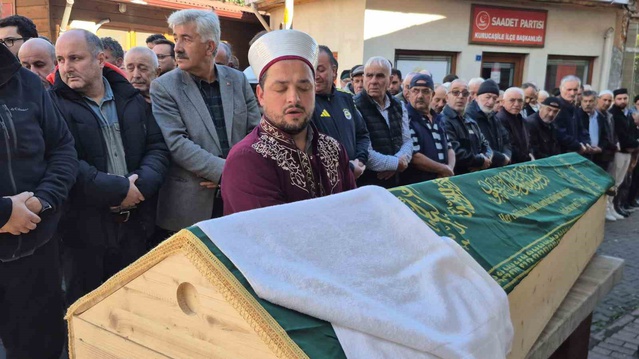 Konserde hayatını kaybeden Furkan Aksu, Bartın'da toprağa verildi