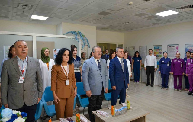 Kepez Devlet Hastanesi'nde normal doğum ve emzirme haftası etkinliği düzenlendi