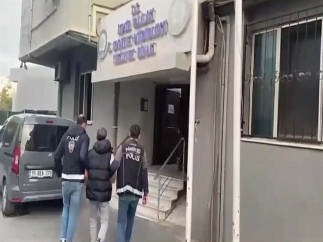 İzmir'de yasadışı bahis operasyonunda 27 tutuklama yapıldı, 1,8 milyar lira hacim bulundu