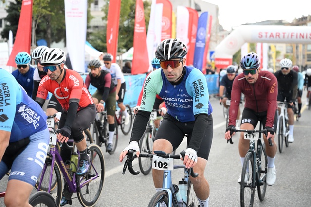 Edirne'de 120 sporcunun katıldığı Cumhuriyet Kupası'nı Timur Öztoprak kazandı