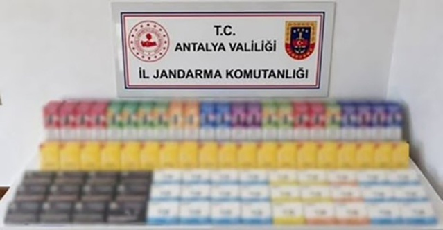 Antalya Jandarması, Aksu ve Alanya'da 750 paket ısıtılmış tütün ele geçirdi
