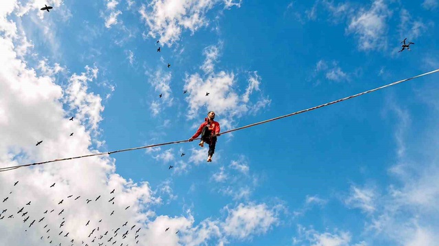 Ağrı Diyadin'deki Murat Kanyonu'nda highline sporcuları 120 metrelik hatta yürüdü