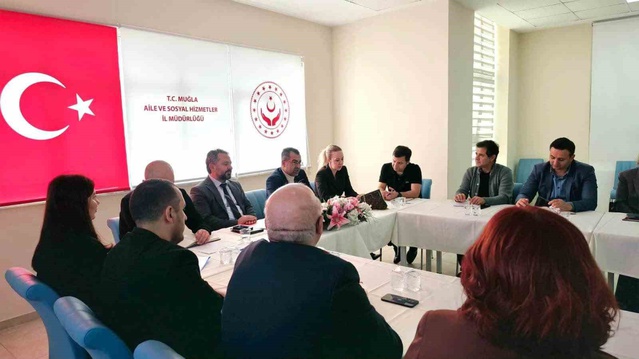 Muğla'da İyilik Var Projesi toplantısı İl Müdürü Selçuk başkanlığında yapıldı