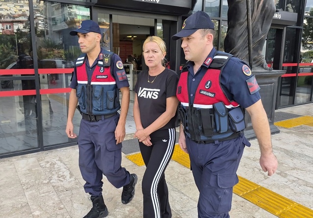 İddiaya göre Alanya'da otelde düşen Polonyalı turist 5 gün sonra öldü, eşi tutuklandı