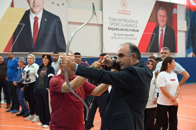 Edirne'nin spor ve eğitim müdürleri okçuluk ve spor projelerini yerinde değerlendirdi