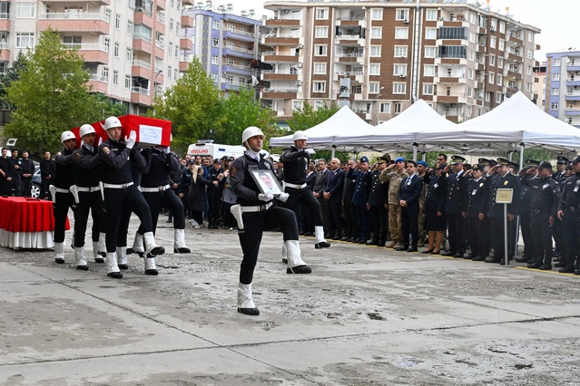 Diyarbakır'da kalp kriziyle hayatını kaybeden polis memuru Bulut, Mamak'ta defnedilecek
