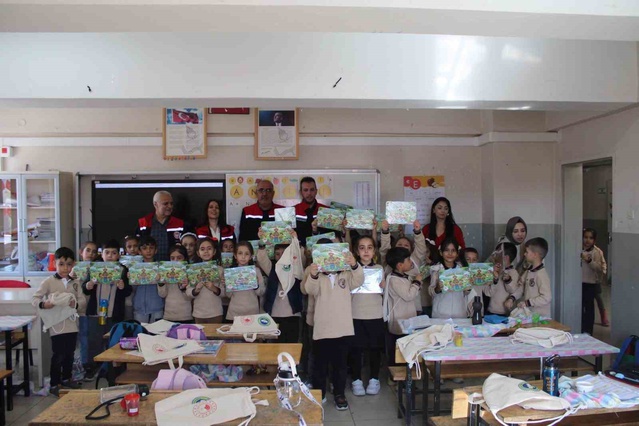 Erzincan İl Tarım ve Orman Müdürlüğü ilkokulda organik tarım eğitimi düzenledi