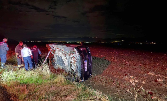 Gaziantep Nurdağı'nda iki ayrı kazada yaralanan 21 kişi hastaneye kaldırıldı