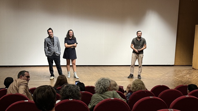 Yapay zeka filmi "Uyuyan Kadın" Türkiye'de ilk kez Altın Portakal'da gösterime girdi