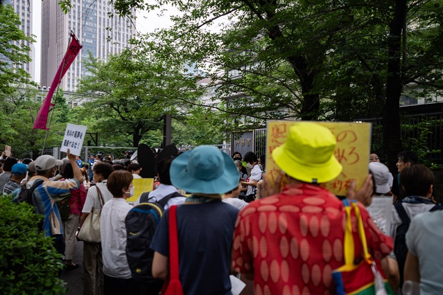 Okinawa'daki ABD deniz piyadesinin cinayet ve gasp olayı Tokyo'da protesto edildi