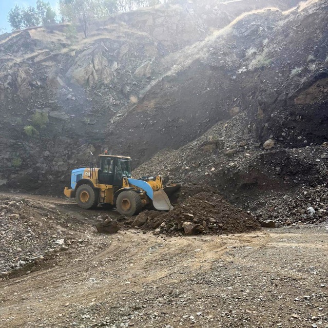 Diyarbakır Büyükşehir ve Kulp Belediyesi 200 kilometrelik yolda çalışma yürütüyor