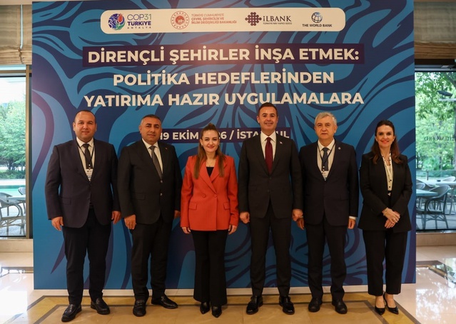 Özdemir, COP31 öncesi İstanbul'daki dirençli şehirler toplantısına katıldı