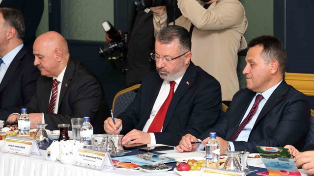 KBÜ Rektörü Kırışık, Sinop'ta iki birliğin ortak toplantısına katıldı