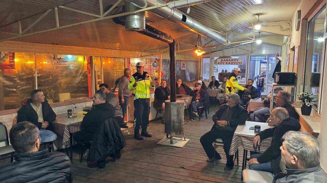 Bilecik Pazaryeri'de 25 traktör sürücüsüne trafik eğitimi verildi