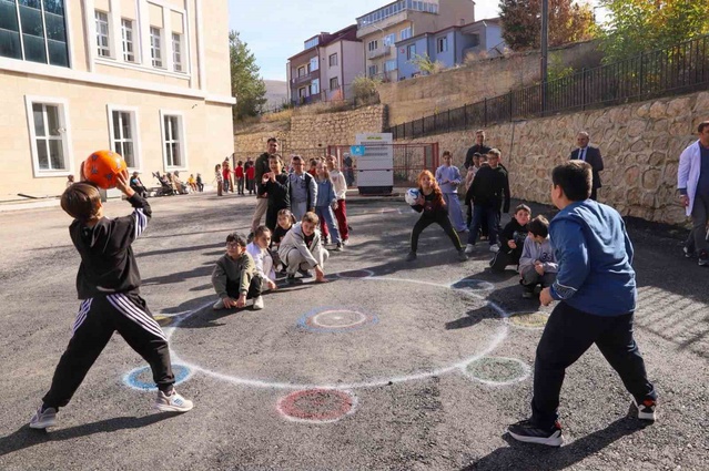Bayburt’ta iki okulda oyun etkinlikleri yapıldı