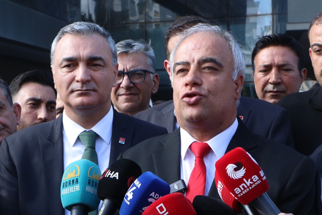 Adana Çukurova Belediye Meclisinde CHP'li Sıtkı Keskin 19 oyla başkan vekili seçildi