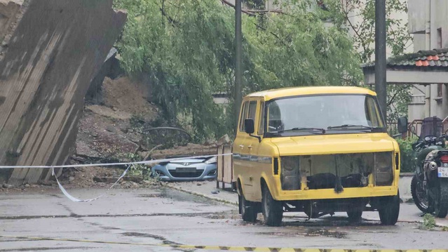 Zonguldak Çatalağzı'nda heyelan sonrası 49 daire tedbir amacıyla tahliye edildi