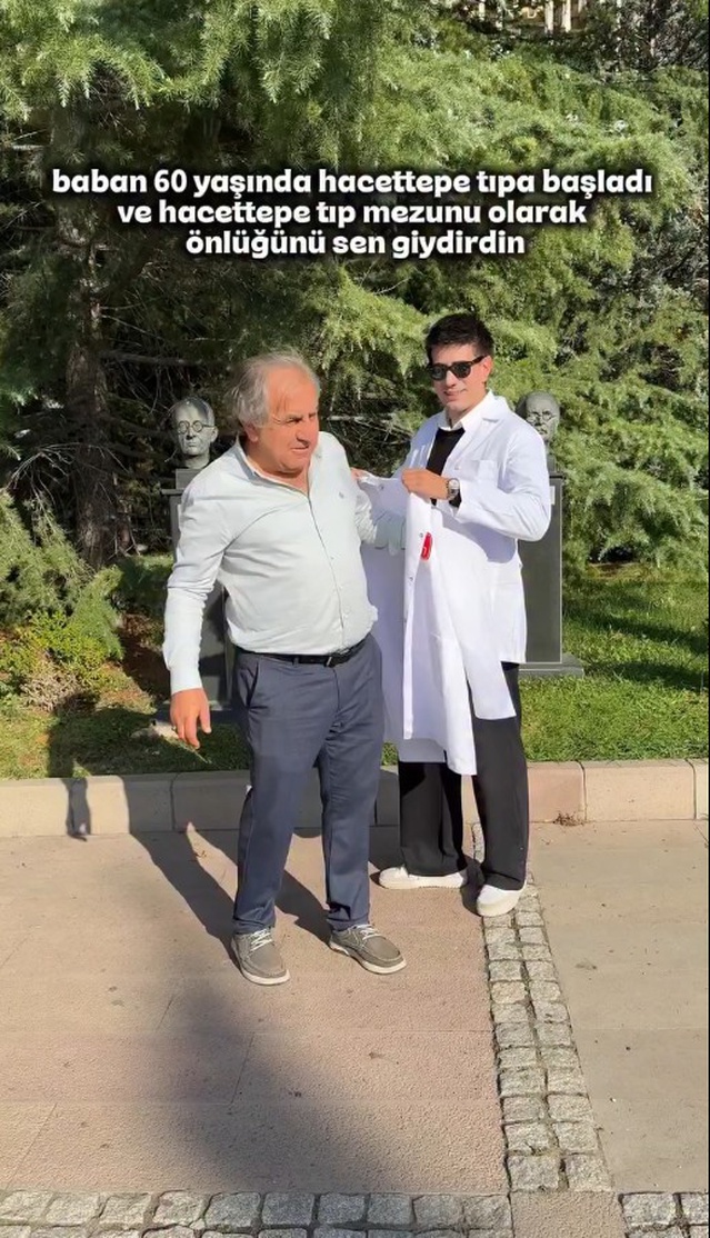 Hacettepe Tıp'a 60 yaşında dönen öğrencinin önlük töreni 8 milyondan fazla izlendi