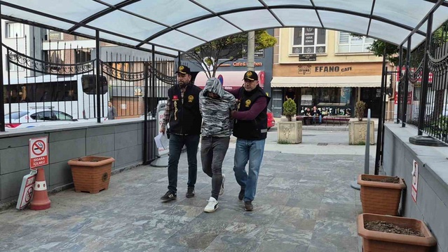Eskişehir Tepebaşı'nda bıçaklanan şahıs hastanede öldü, kaçan şüpheli tutuklandı