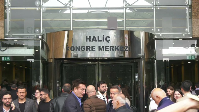 İstanbul Barosu'nda 9 adayın yarıştığı başkanlık seçimi için sandıklar kuruldu