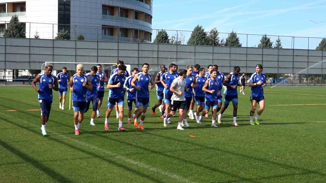 Rizesporlu Sagnan, Trabzonspor derbisinde güzel sonuç beklediklerini söyledi