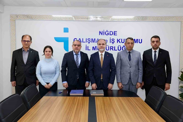 Niğde'de üniversite ve İŞKUR 1001 öğrenciye iş deneyimi protokolü imzaladı