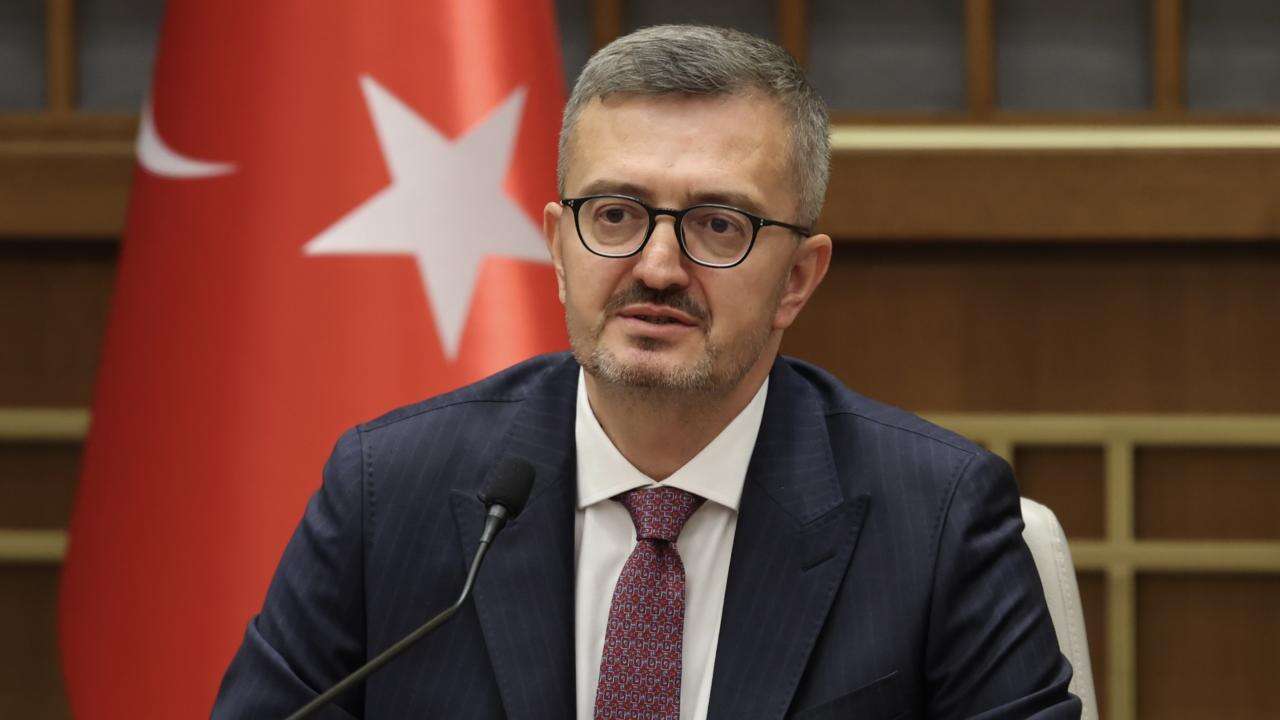 İletişim Başkanı Duran, Mehmet Seman Ağa'yı tebrik etti