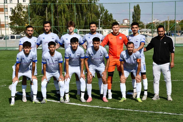 Kocasinan Ülküspor, Amaratspor'u 4-2 yenerek sezona galibiyetle başladı.