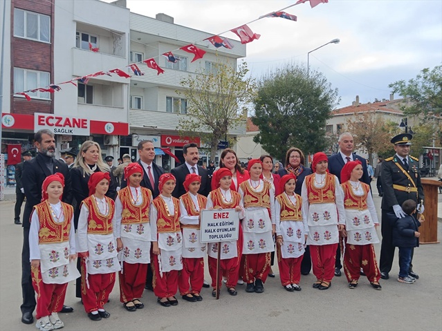 Edirne'nin Havsa ve Enez ilçelerinde 29 Ekim Cumhuriyet Bayramı programla kutlandı