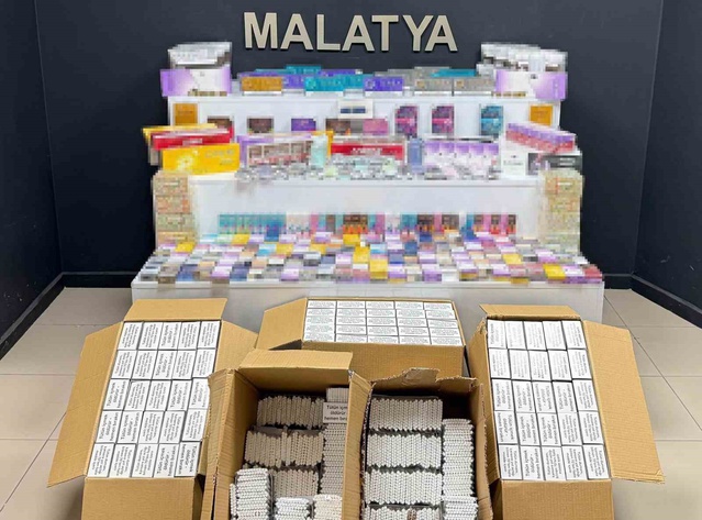 Malatya'da polis, şüphelinin ikamet ve iş yerinde 63 bin 900 bandrolsüz makaron buldu