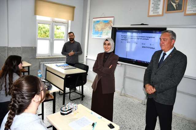 Gümüşhacıköy Kaymakamı Güneş, Hasan Coci Anadolu Lisesi'nde öğrencilerle buluştu