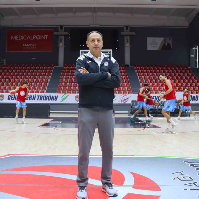 Orhun Ene, Fenerbahçe galibiyetinin ardından Tofaş maçının zor geçeceğini söyledi