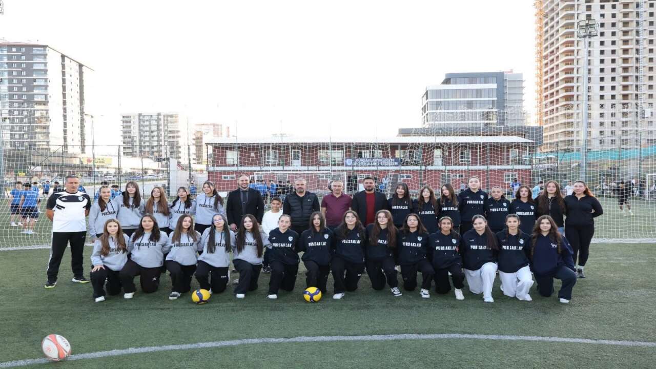 Pursaklar Belediyesi Spor Kulübü yeni sezona törenle başladı
