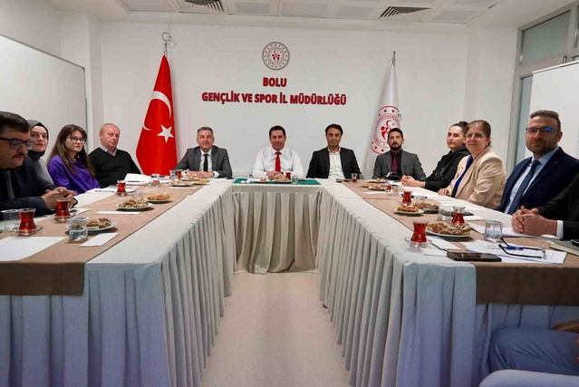 Bolu Gençlik ve Spor İl Müdürlüğü 2026-2027 sezonu planlaması için toplantı yaptı
